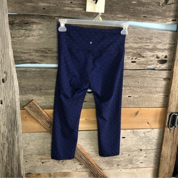 OLD Navy Size Med Blue Polka Dot Activewear Capris - Picture 3 of 5